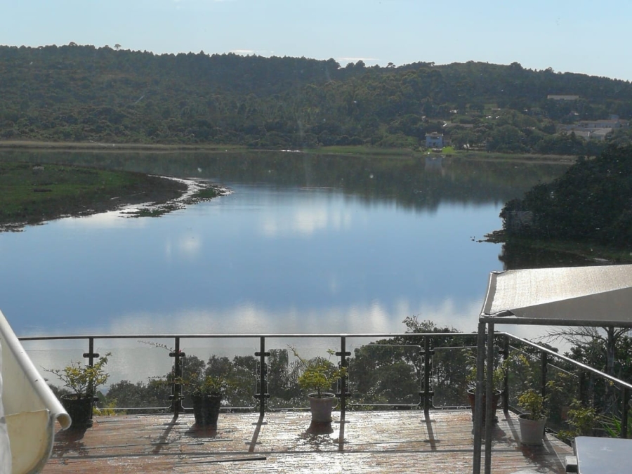 4 Bedroom Property for Sale in Bonza Bay Eastern Cape